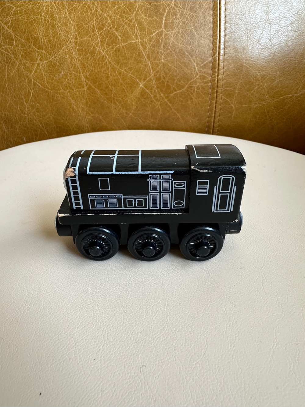 Thomas & Friends - Diesel - Picture 2 of 6